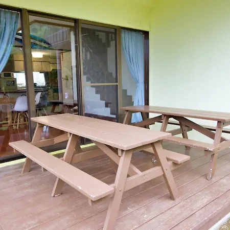 ルルガーデン恩納村 Apartment Exterior photo